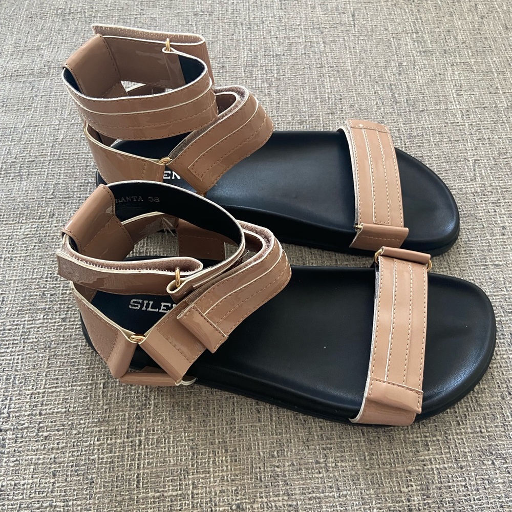 Silent D Ankle Strap Sandal Cream Size 38 (Brand New from Anthropologie)